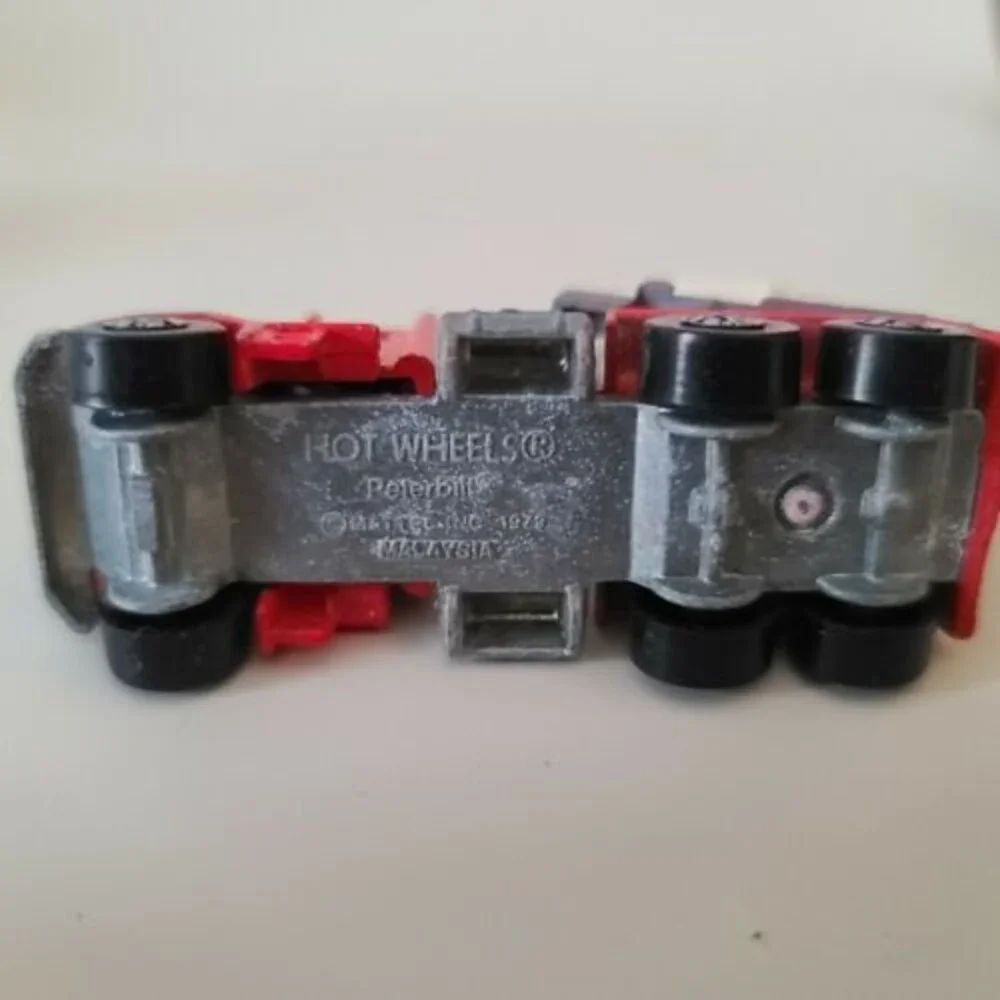 Vintage 1979 Hot Wheels Peterbilt Red Cement Mixer Truck